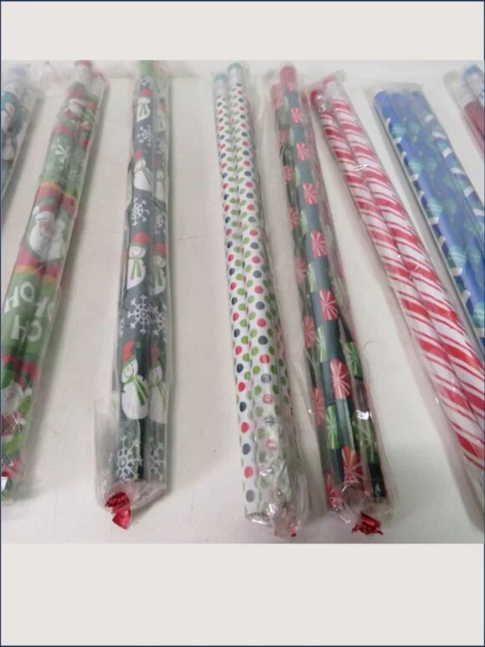 Bulk 84 Christmas Winter Holographic Pencils New Unsharpened Party Favors 3-Pack